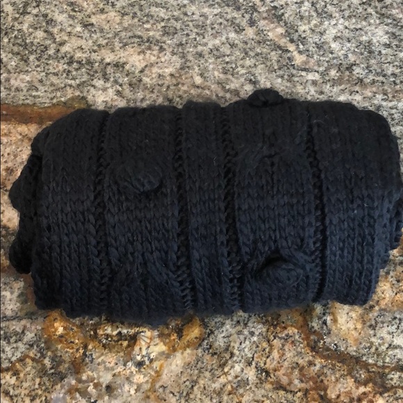 Old Navy Knitted Scarf - Picture 6 of 6